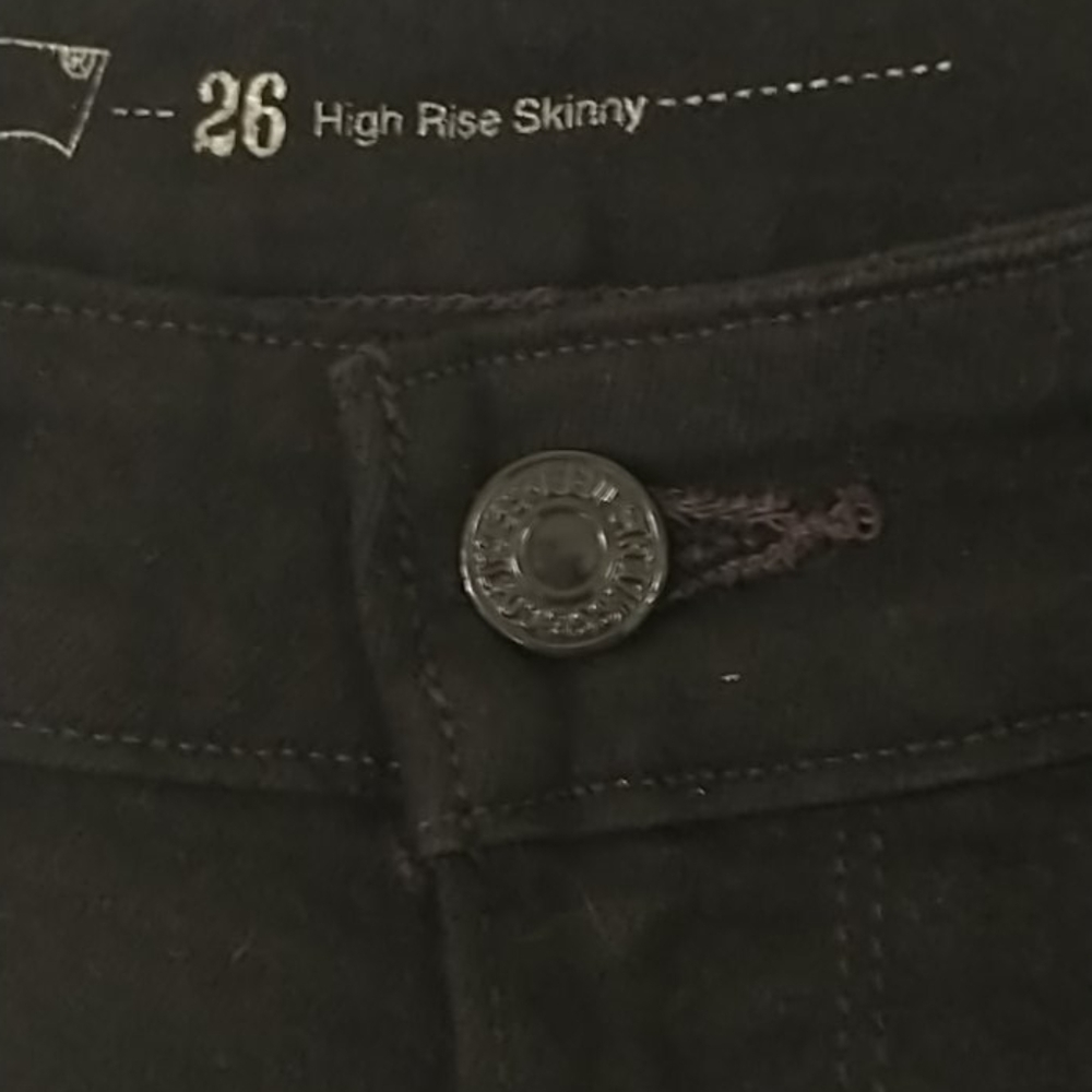 Black High Rise Levi's
